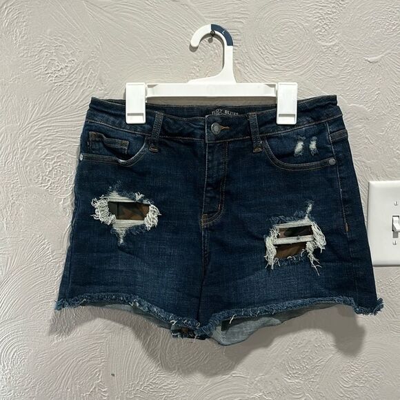 Judy Blue Camo Patch Dark Wash Denim Shorts Size Medium - Picture 1 of 5